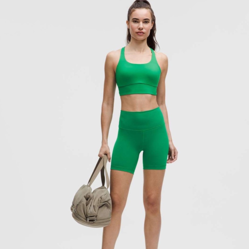 NWT LLL Sz 2 Wunder Train HR Short 6” in Raceway Green
